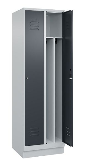 C+P Spind Classic PLUS 080020-12f mit Sockel 1 Abt.400mm Trennwand Drehriegel (HxBxT) 1950x400x500mm 7035/2004