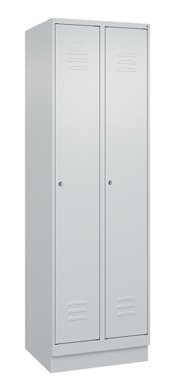 C+P Spind Classic PLUS 080020-12f mit Sockel 1 Abt.400mm Trennwand Drehriegel (HxBxT) 1950x400x500mm 7035/2004