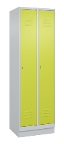 C+P Spind Classic PLUS 080020-12f mit Sockel 1 Abt.400mm Trennwand Drehriegel (HxBxT) 1950x400x500mm 7035/2004