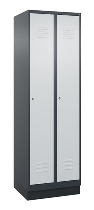 C+P Spind Classic PLUS 080020-12f mit Sockel 1 Abt.400mm Trennwand Drehriegel (HxBxT) 1950x400x500mm 7035/2004