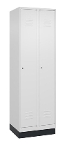 C+P Spind Classic PLUS 080020-12f mit Sockel 1 Abt.400mm Trennwand Drehriegel (HxBxT) 1950x400x500mm 7035/2004