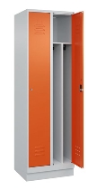 C+P Spind Classic PLUS 080020-12f mit Sockel 1 Abt.400mm Trennwand Drehriegel (HxBxT) 1950x400x500mm 7035/2004