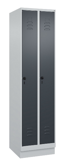 C+P Spind Classic PLUS 080020-39 mit Sockel 3 Abt. 250mm Drehriegel (HxBxT) 1950x750x500mm 7035/3003