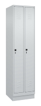 C+P Spind Classic PLUS 080020-39 mit Sockel 3 Abt. 250mm Drehriegel (HxBxT) 1950x750x500mm 7035/3003