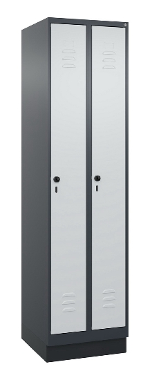 C+P Spind Classic PLUS 080020-39 mit Sockel 3 Abt. 250mm Drehriegel (HxBxT) 1950x750x500mm 7035/3003