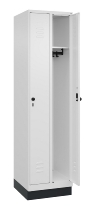 C+P Spind Classic PLUS 080020-39 mit Sockel 3 Abt. 250mm Drehriegel (HxBxT) 1950x750x500mm 7035/3003