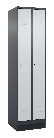 C+P Spind Classic PLUS 080020-39 mit Sockel 3 Abt. 250mm Drehriegel (HxBxT) 1950x750x500mm 7035/3003