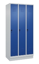 C+P Spind Classic PLUS 080020-12f mit Sockel 1 Abt.400mm Trennwand Drehriegel (HxBxT) 1950x400x500mm 7035/2004