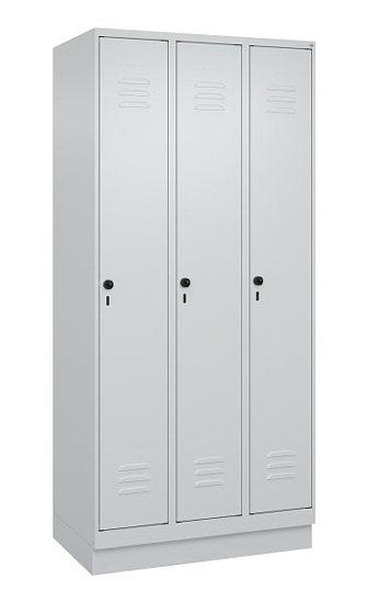 C+P Spind Classic PLUS 080020-12f mit Sockel 1 Abt.400mm Trennwand Drehriegel (HxBxT) 1950x400x500mm 7035/2004