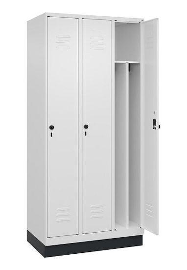 C+P Spind Classic PLUS 080020-12f mit Sockel 1 Abt.400mm Trennwand Drehriegel (HxBxT) 1950x400x500mm 7035/2004