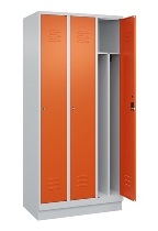 C+P Spind Classic PLUS 080020-12f mit Sockel 1 Abt.400mm Trennwand Drehriegel (HxBxT) 1950x400x500mm 7035/2004