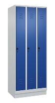 C+P Spind Classic PLUS 080020-39 mit Sockel 3 Abt. 250mm Drehriegel (HxBxT) 1950x750x500mm 7035/3003