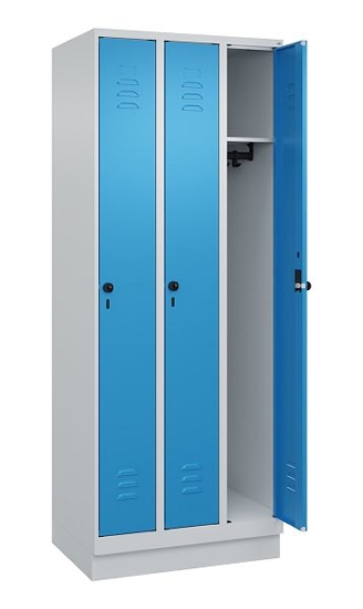 C+P Spind Classic PLUS 080020-39 mit Sockel 3 Abt. 250mm Drehriegel (HxBxT) 1950x750x500mm 7035/3003