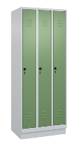 C+P Spind Classic PLUS 080020-39 mit Sockel 3 Abt. 250mm Drehriegel (HxBxT) 1950x750x500mm 7035/3003