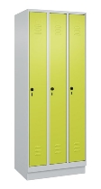 C+P Spind Classic PLUS 080020-39 mit Sockel 3 Abt. 250mm Drehriegel (HxBxT) 1950x750x500mm 7035/3003