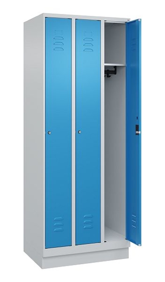 C+P Spind Classic PLUS 080020-39 mit Sockel 3 Abt. 250mm Drehriegel (HxBxT) 1950x750x500mm 7035/3003