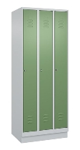 C+P Spind Classic PLUS 080020-39 mit Sockel 3 Abt. 250mm Drehriegel (HxBxT) 1950x750x500mm 7035/3003