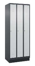 C+P Spind Classic PLUS 080020-39 mit Sockel 3 Abt. 250mm Drehriegel (HxBxT) 1950x750x500mm 7035/3003