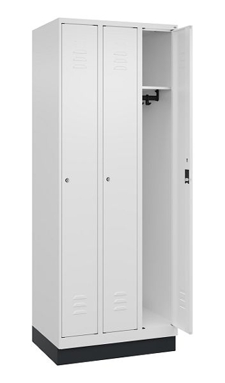 C+P Spind Classic PLUS 080020-39 mit Sockel 3 Abt. 250mm Drehriegel (HxBxT) 1950x750x500mm 7035/3003