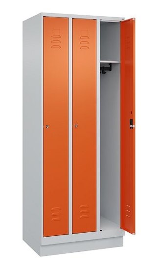 C+P Spind Classic PLUS 080020-39 mit Sockel 3 Abt. 250mm Drehriegel (HxBxT) 1950x750x500mm 7035/3003