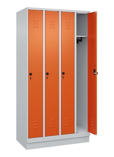C+P Spind Classic PLUS 080020-39 mit Sockel 3 Abt. 250mm Drehriegel (HxBxT) 1950x750x500mm 7035/3003