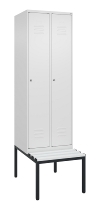 C+P Spind Classic PLUS 0800507-20f mit Trennwand +Sitzbank 2 Abt.300mm Zylinderschloss (HxBxT) 2120x600x815mm k7016/7035