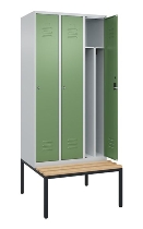 C+P Spind Classic PLUS 0800507-20f mit Trennwand +Sitzbank 2 Abt.300mm Drehriegel (HxBxT) 2120x600x815mm 7035/0024