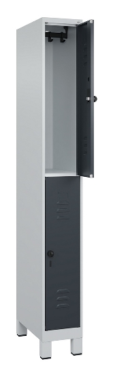 C+P Doppelstock-Spind 080310-39 Classic PLUS mit Füßen 3 Abt.250mm je 2 Fächer Zylinderschloss (HxBxT)1950x750x500mm 7035/5010