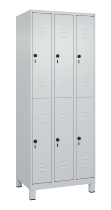 C+P Doppelstock-Spind 080310-39 Classic PLUS mit Füßen 3 Abt.250mm je 2 Fächer Zylinderschloss (HxBxT)1950x750x500mm 7035/5010