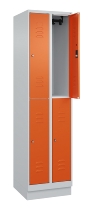 C+P Doppelstock-Spind 080310-29 Classic PLUS mit Sockel 2 Abt.250mm je 2 Fächer Drehriegel (HxBxT)1950x500x500mm 7035/7016