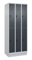 C+P Doppelstock-Spind 080310-29 Classic PLUS mit Sockel 2 Abt.250mm je 2 Fächer Drehriegel (HxBxT)1950x500x500mm 7035/7016