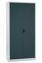 C+P Flügeltürenschrank Basis PLUS 130287-350 Fachböden lackiert Griffschale mit Zylinderschloss (HxBxT) 1950x930x400mm 7035/7035