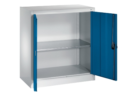 C+P Flügeltürenschrank Basis PLUS 130287-300 Fachböden verzinkt Griffschale mit Zylinderschloss (HxBxT) 1950x930x400mm 7035/5012
