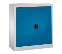 C+P Flügeltürenschrank Basis PLUS 130287-350 Fachböden lackiert Griffschale mit Zylinderschloss (HxBxT) 1950x930x400mm 7035/7035