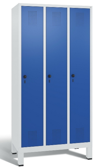 C+P Garderobenschrank Evolo48 3-Abteile 400mm breit mit Füßen (HxBxT) 1850x1200x500mm Lichtgrau/Enzianblau