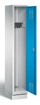 C+P Garderobenschrank Evolo48 3-Abteile 300mm breit mit Sockel (HxBxT) 1800x900x500mm Lichtgrau/Viridingrün