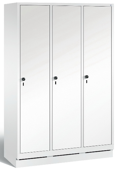 C+P Garderobenschrank Evolo48 1-Abteil 300mm breit mit Sockel (HxBxT) 1850x320x500mm Verkehrsweiß/HPL Eiche