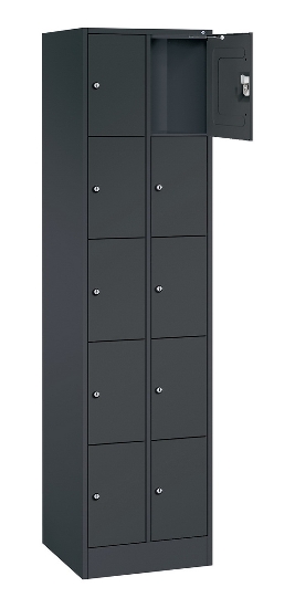 C+P Schließfachschrank Serie 8070 mit Sockel 3 Abt.240mm 5 Fächer B190mm (HxBxT)1950x680x480mm 7035/3003