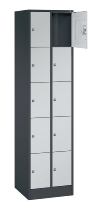 C+P Schließfachschrank Serie 8070 mit Sockel 3 Abt.240mm 5 Fächer B190mm (HxBxT)1950x680x480mm 7035/3003
