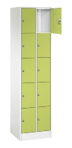 C+P Schließfachschrank Serie 8070 mit Sockel 3 Abt.240mm 5 Fächer B190mm (HxBxT)1950x680x480mm 7035/3003