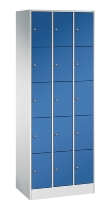 C+P Schließfachschrank Serie 8070 mit Sockel 3 Abt.240mm 5 Fächer B190mm (HxBxT)1950x680x480mm 7035/3003