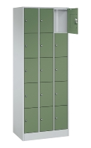 C+P Schließfachschrank Serie 8070 mit Sockel 3 Abt.240mm 5 Fächer B190mm (HxBxT)1950x680x480mm 7035/3003