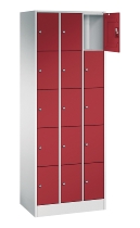 C+P Schließfachschrank Serie 8070 mit Sockel 3 Abt.240mm 5 Fächer B190mm (HxBxT)1950x680x480mm 7035/3003