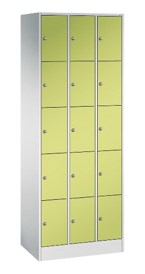 C+P Schließfachschrank Serie 8070 mit Sockel 3 Abt.240mm 5 Fächer B190mm (HxBxT)1950x680x480mm 7035/3003