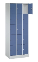 C+P Schließfachschrank Serie 8070 mit Sockel 3 Abt.240mm 5 Fächer B190mm (HxBxT)1950x680x480mm 7035/5023