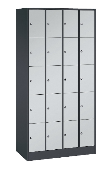 C+P Schließfachschrank Serie 8070 mit Sockel 3 Abt.240mm 5 Fächer B190mm (HxBxT)1950x680x480mm 7035/3003