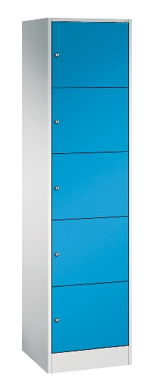 C+P Schließfachschrank Serie 8070 mit Sockel 3 Abt.240mm 5 Fächer B190mm (HxBxT)1950x680x480mm 7035/3003