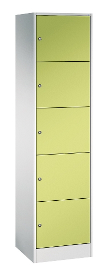 C+P Schließfachschrank Serie 8070 mit Sockel 3 Abt.240mm 5 Fächer B190mm (HxBxT)1950x680x480mm 7035/3003