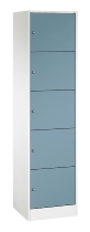 C+P Schließfachschrank Serie 8070 mit Sockel 3 Abt.240mm 5 Fächer B190mm (HxBxT)1950x680x480mm 7035/3003