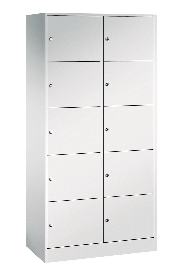 C+P Schließfachschrank Serie 8070 mit Sockel 3 Abt.240mm 5 Fächer B190mm (HxBxT)1950x680x480mm 7035/3003